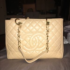 Chanel tote bag